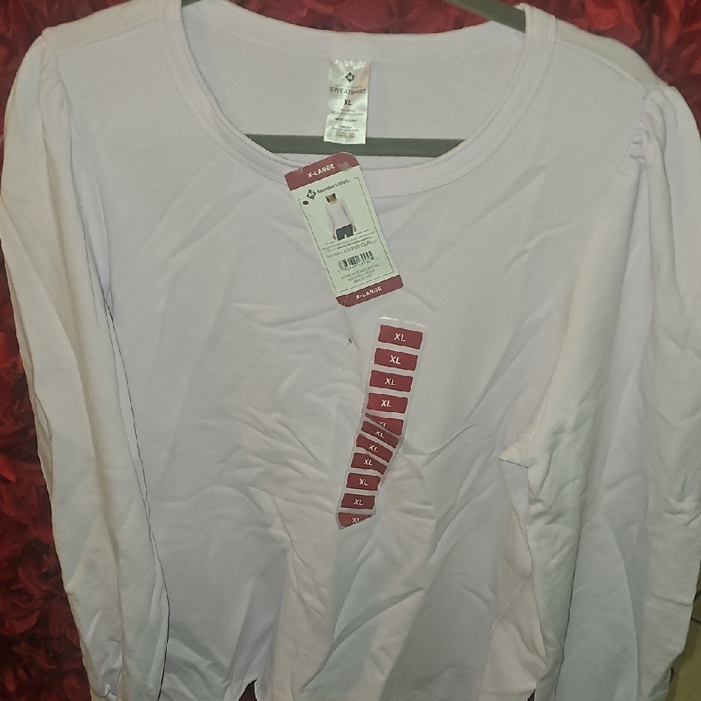 Members Mark NWT Light Purple Crewneck Sweatshirt Size Xlarge (Stain On Front)